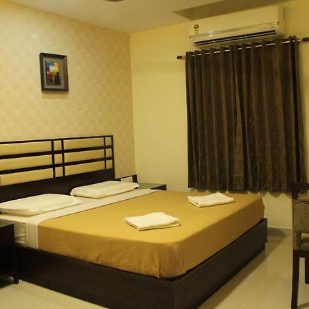 Hotel M.P Temples Inn Kumbakonam Esterno foto